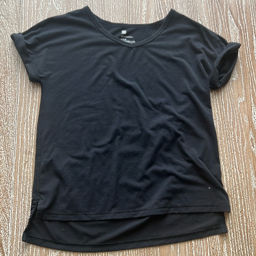 All in motion girls tee